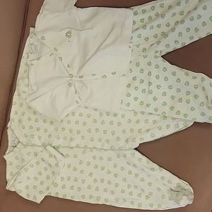 3-piece Kissy Kissy frogs 🐸